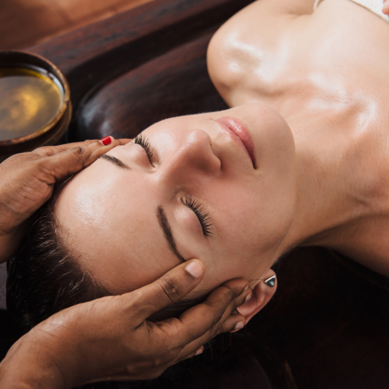 Book an Ayurvedic massage in Bristol